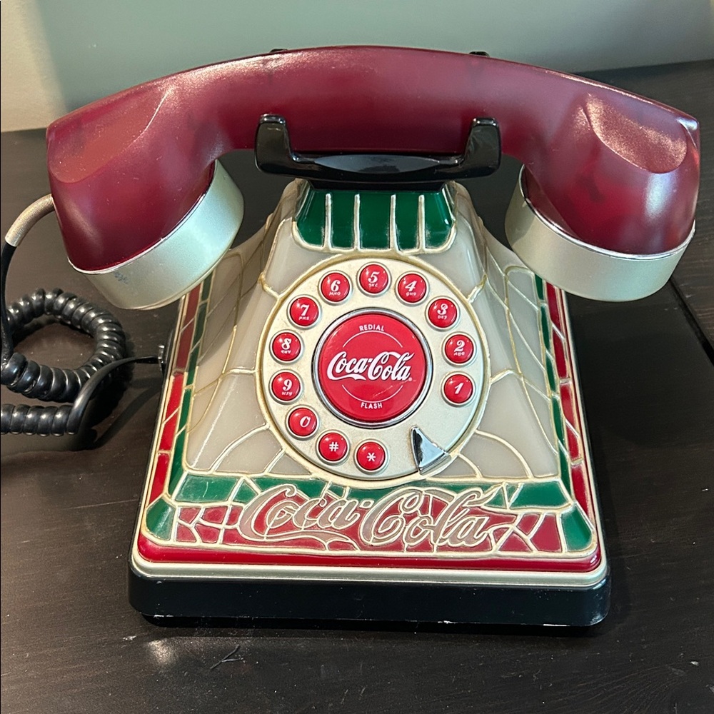 🦩Vintage Coca Cola Stained Glass Look Light up Push Button Working Telephone